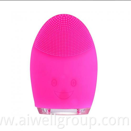 Face cleaning brush